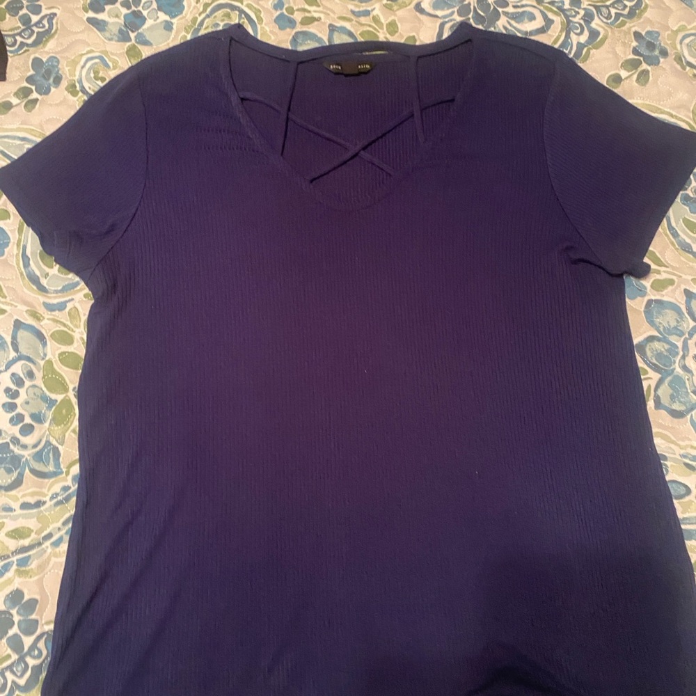 Rock & Republic Deep Navy Short Sleeve Crisscross V-Neck Top